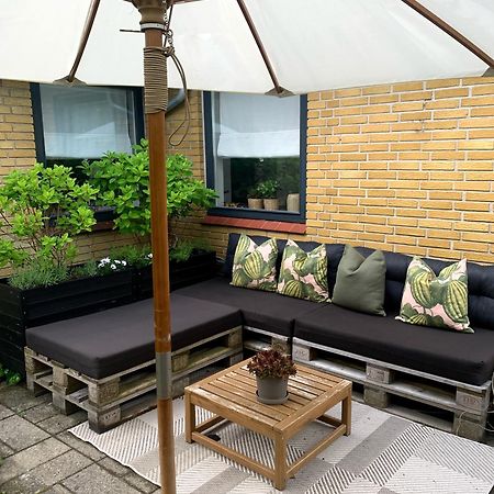Lovely Villa At The Foot Of The Funen Alps フ ァボルグ エクステリア 写真